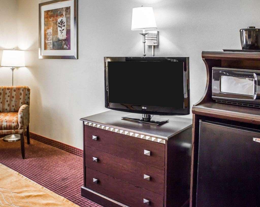 Wingate By Wyndham Clearfield Hotel Room photo